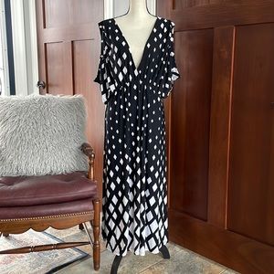 COLD SHOULDER DRESS, 22/24 NWT